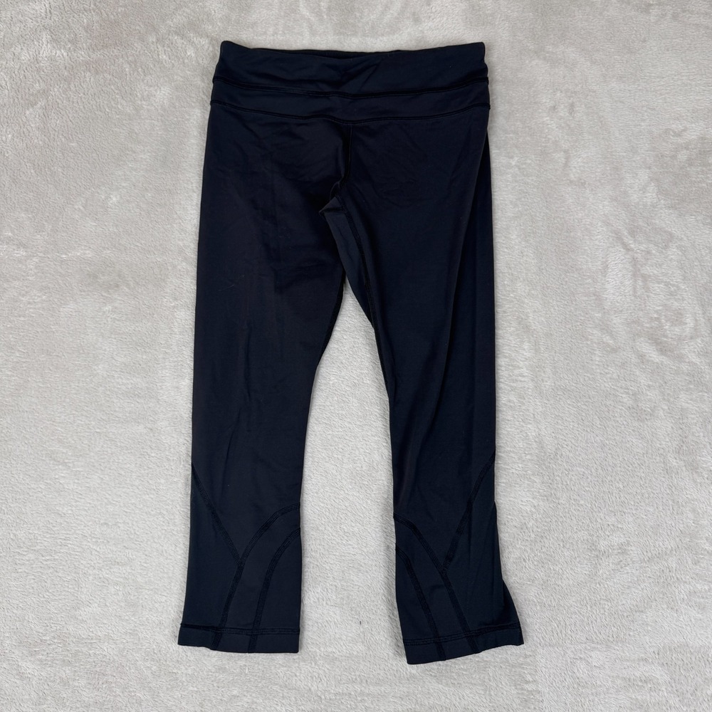 Lululemon‎ Leggings Womens Size 6 Black Preowned Cropped Activewear Gym Yoga